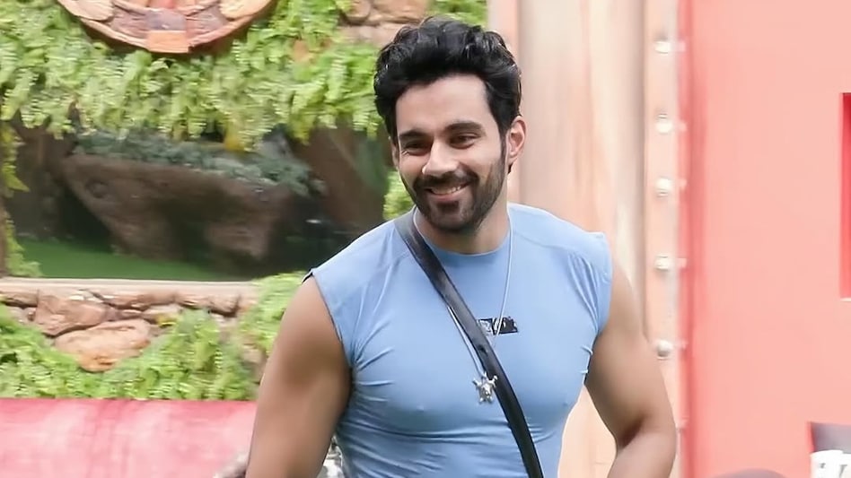 बिग बॉस 19' से कटा अभिषेक बजाज का पत्ता, फैंस के निशाने पर आए प्रणित मोरे - bigg boss19 abhishek bajaj eviction pranit more social media reaction tmovj - AajTak