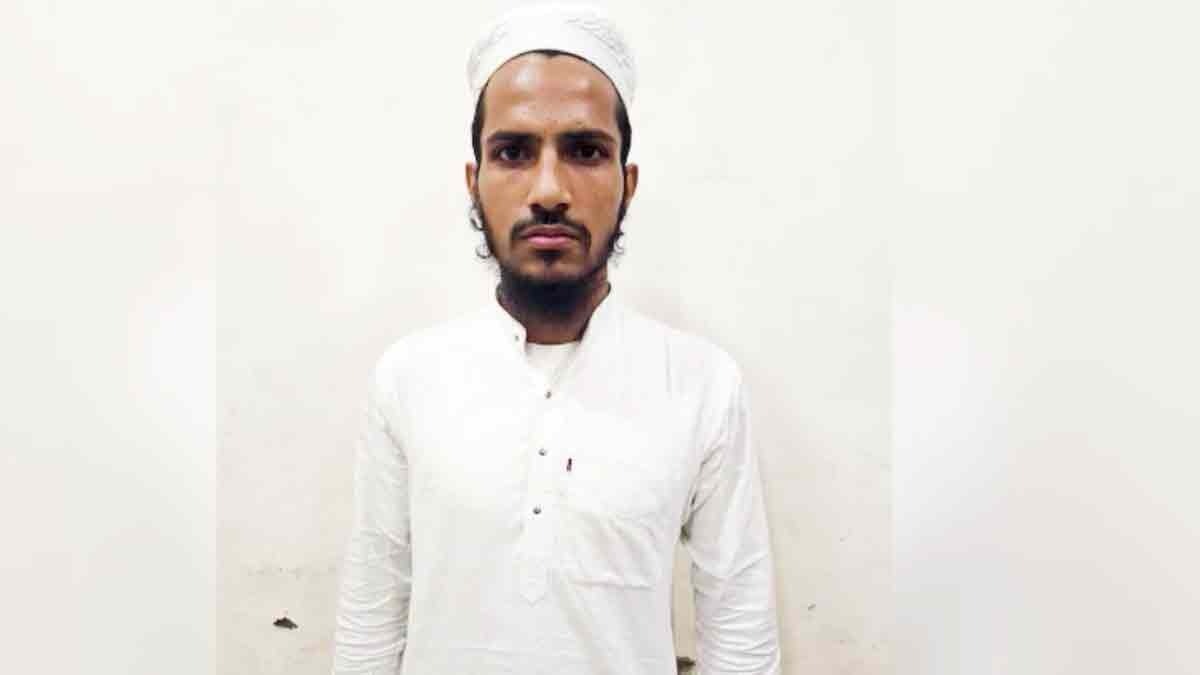 GUJARAT ATS ARRESTED AZAD SAFI