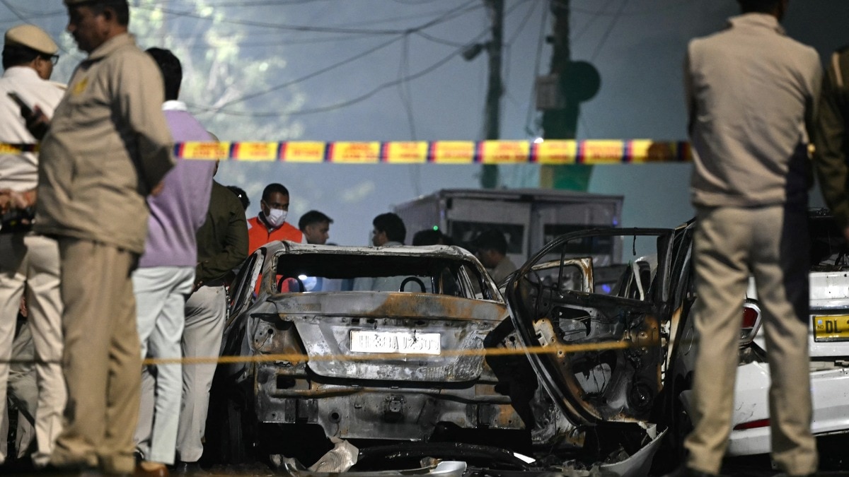 दिल्ली के लाल किला के पास एक कार में भीषण धमाका हुआ (Photo: AFP)