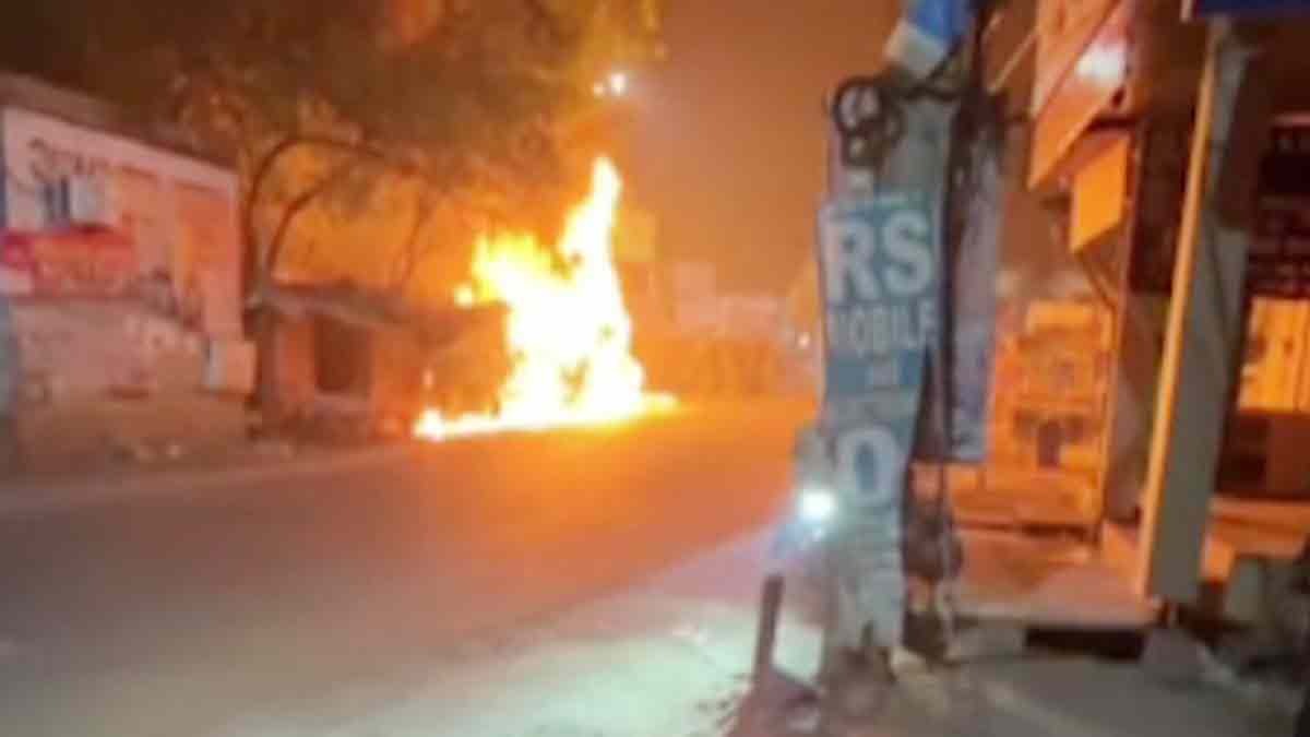 Alwar drunk truck driver