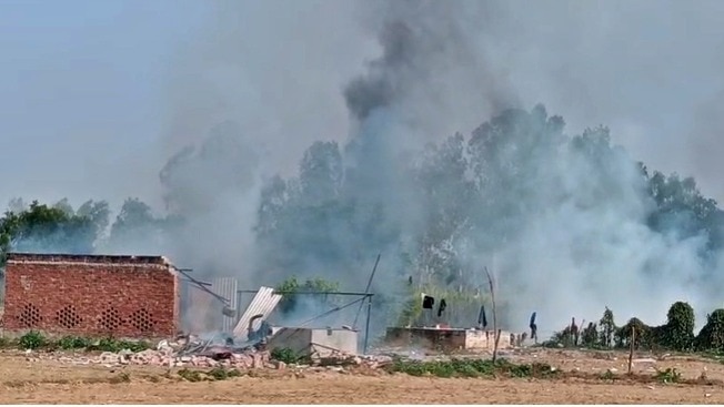 Explosion at firecracker factory in Barabanki (Photo- ITG)