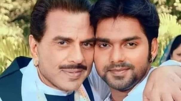 Dharmendra, Pawan Singh 
