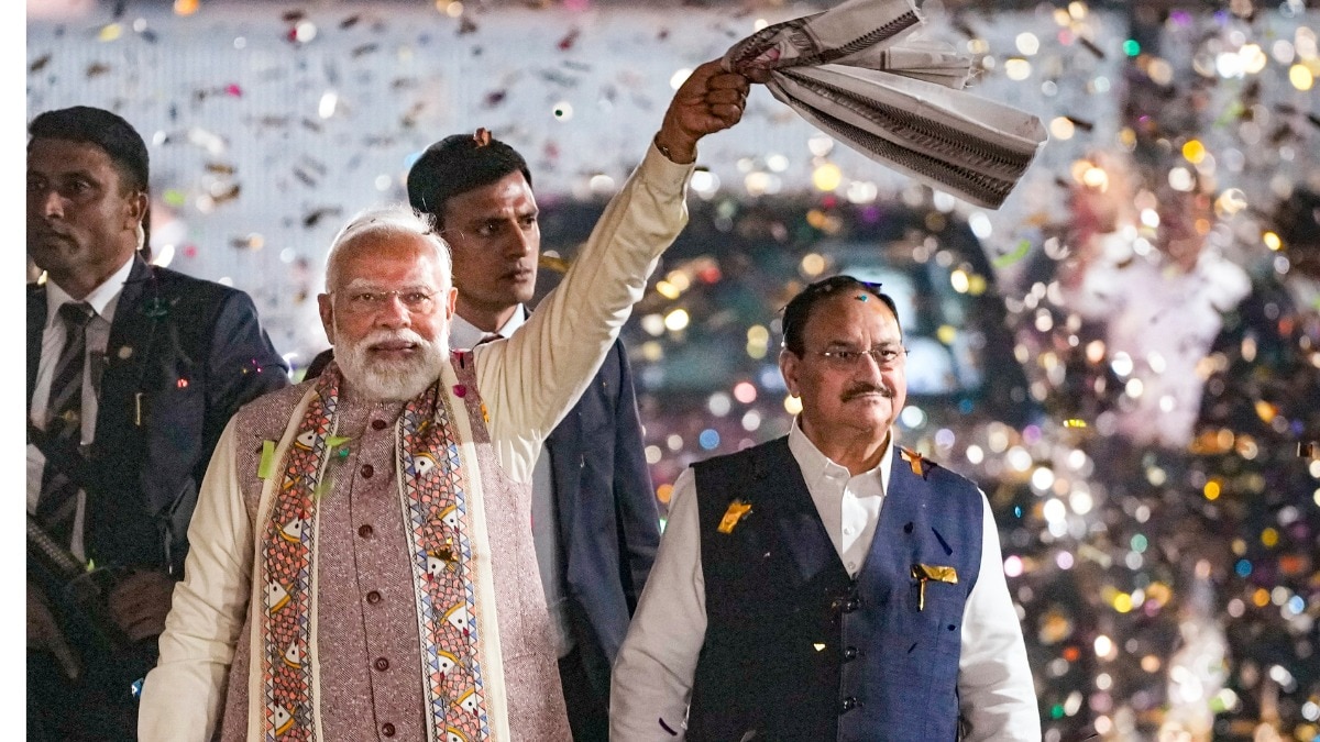 बिहार की जीत के बाद पीएम मोदी बीजेपी मुख्यालय पहुंचे (Photo-PTI) 