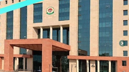 असली किताबें एनसीईआरटी के RPDC केंद्रों, अधिकृत विक्रेताओं, डाक सेवा और आधिकारिक अमेज़न स्टोर से खरीदी जा सकती हैं. सीबीएसई ने शैक्षणिक गुणवत्ता बनाए रखने के लिए इन निर्देशों का कड़ाई से पालन करने पर जोर दिया है.( Photo:cbse.gov.in)