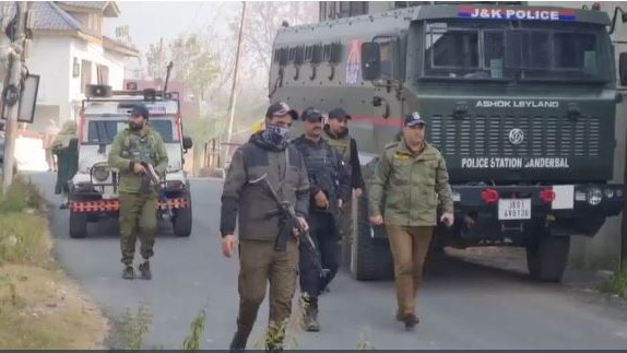 नाले में मिला मोर्टार शेल (Photo: Representational )