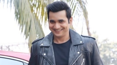 गुलशन पर भड़के सानंद वर्मा (Photo: Instagram @Saanandverma)