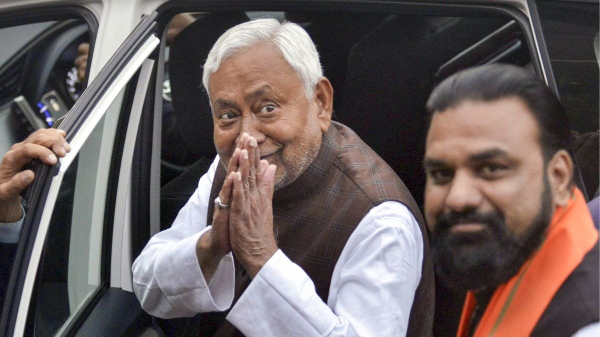 nitish kumar car samrat chaudhary