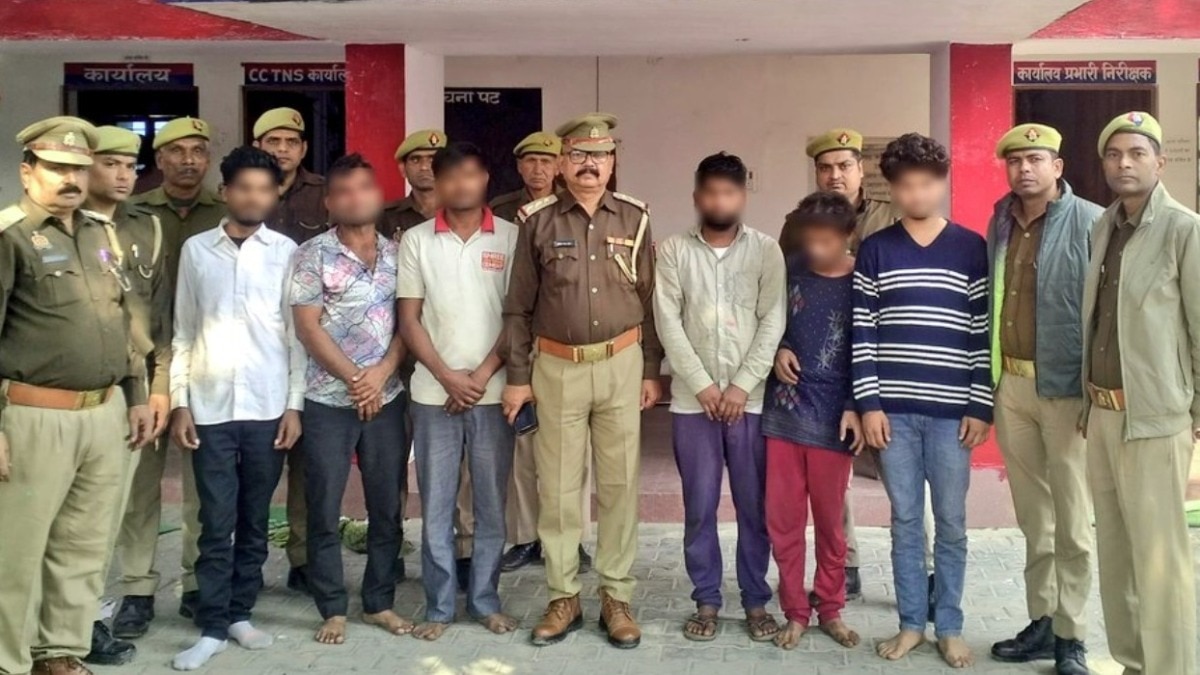 Stone Pelting in Etah