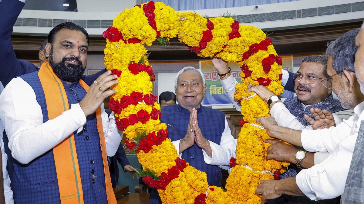 दसवीं बार मुख्यमंत्री पद की शपथ लेगें नीतीश कुमार