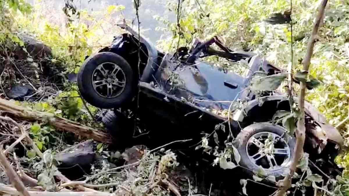 A car fell into a deep gorge in Tamhini Ghat