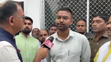 बिहार कैबिनेट में बिल्कुल नया चेहरा हैं दीपक प्रकाश