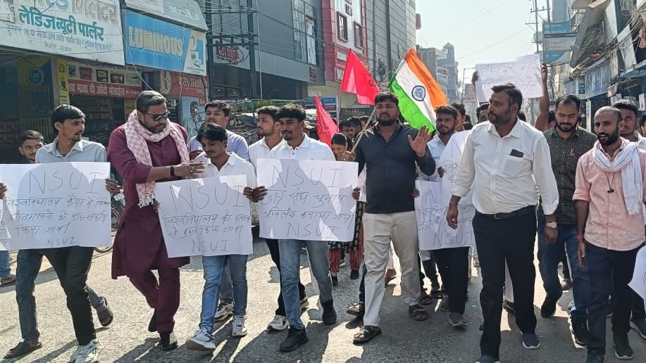 पुलिस और छात्रों के बीच हुई धक्का मुक्की.(Photo: Prahalad Kumar/ITG)