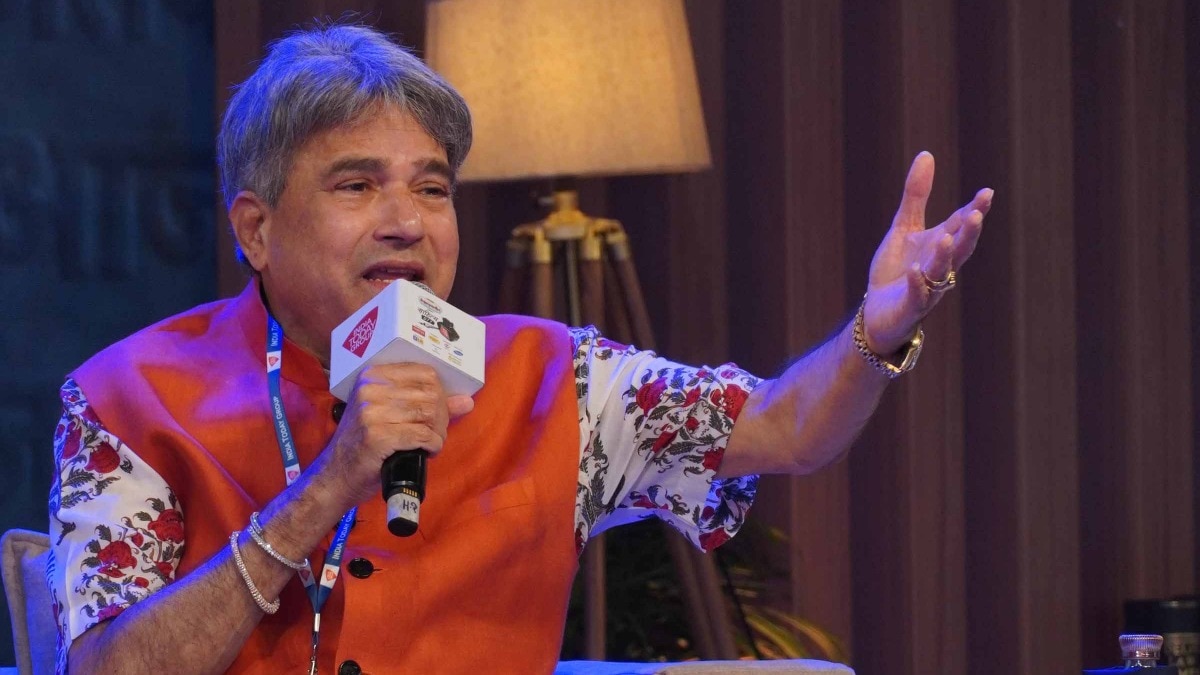 पुराने गानों से आजकल के गानों को सुरेश वाडकर ने किया कंपेयर (Photo: Atul Kumar Yadav, Vidushi Mehrotra)