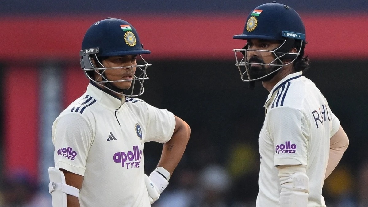 IND vs SA 2nd Test Day 3 Live Score: गुवाहाटी टेस्ट में अब भारतीय बल्लेबाजों पर बड़ी जिम्मेदारी, तीसरे दिन लगाना होगा रनों का अंबार