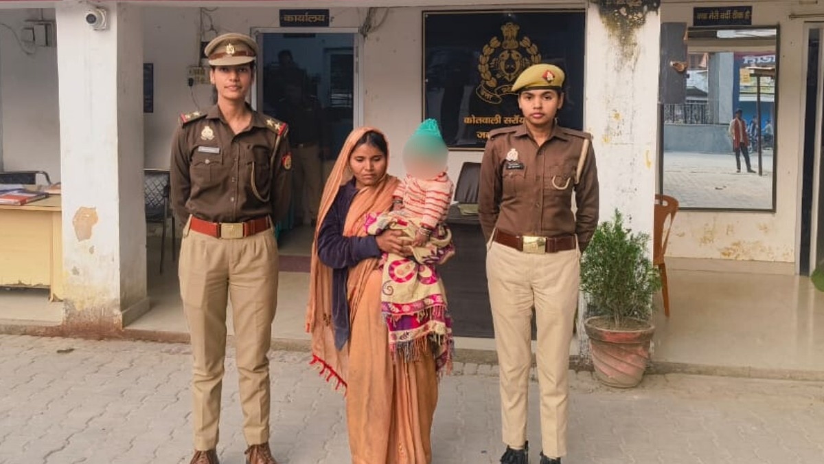 पुलिस की गिरफ्त में आरोपी.(Photo: Akhilesh Kumar/ITG)