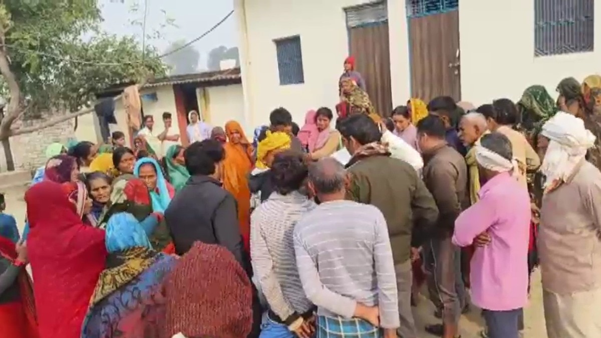 भदोही में युवक ने किया सुसाइड. (Photo: Screengrab)