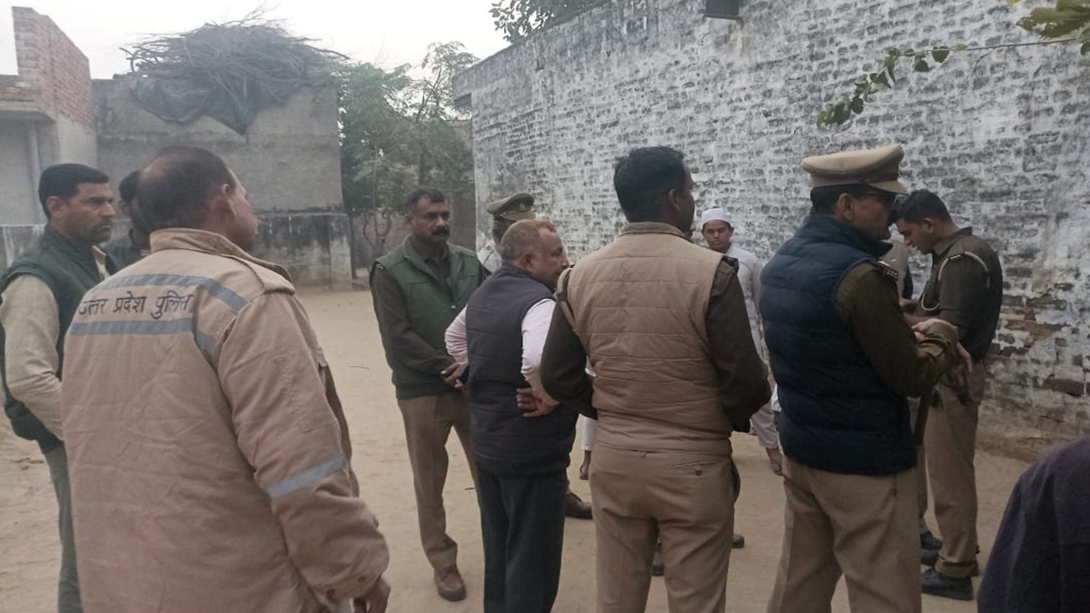 प्रेमी के मौत की झूठी अफवाह सुनकर लड़की ने लगा ली फांसी (Photo: ITG)