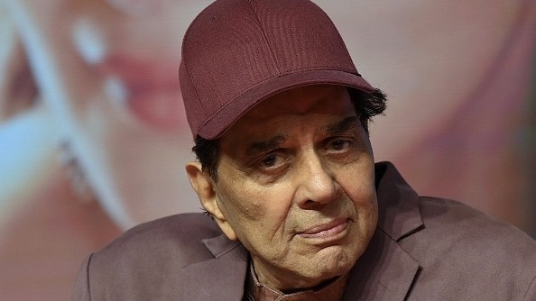 Dharmendra Death News: नहीं रहे धर्मेंद्र, समाचार एजेंसी IANS की खबर, आधिकारिक घोषणा का इंतजार