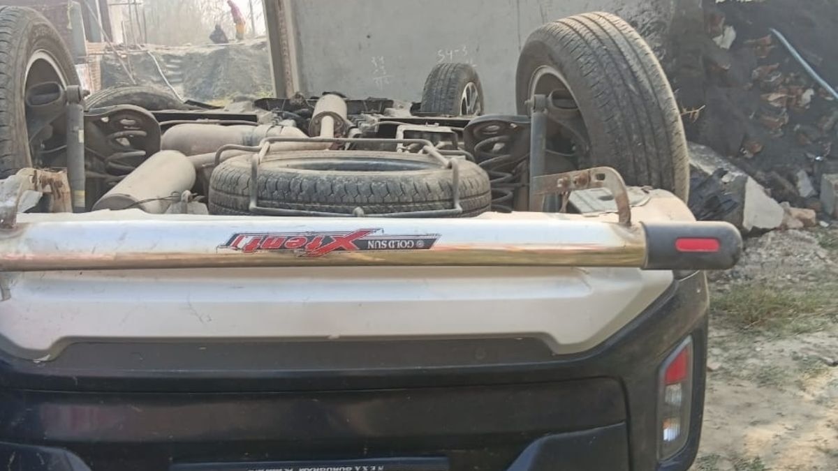 car fell from highway