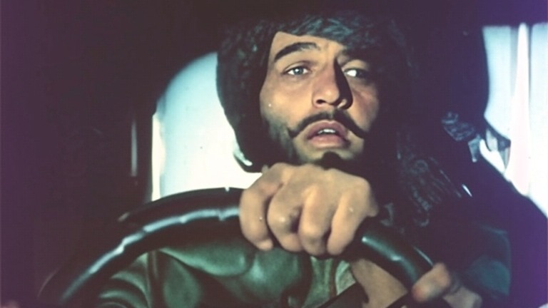 dharmendra as truck driver