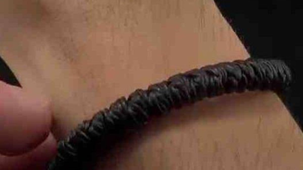 ज्योतिष में काले रंग का विशेष महत्व माना गया है.