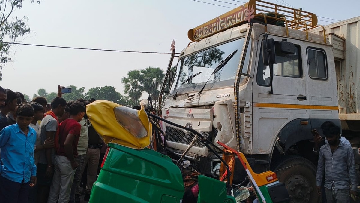 Six Killed in Horrific Auto–Truck Collision