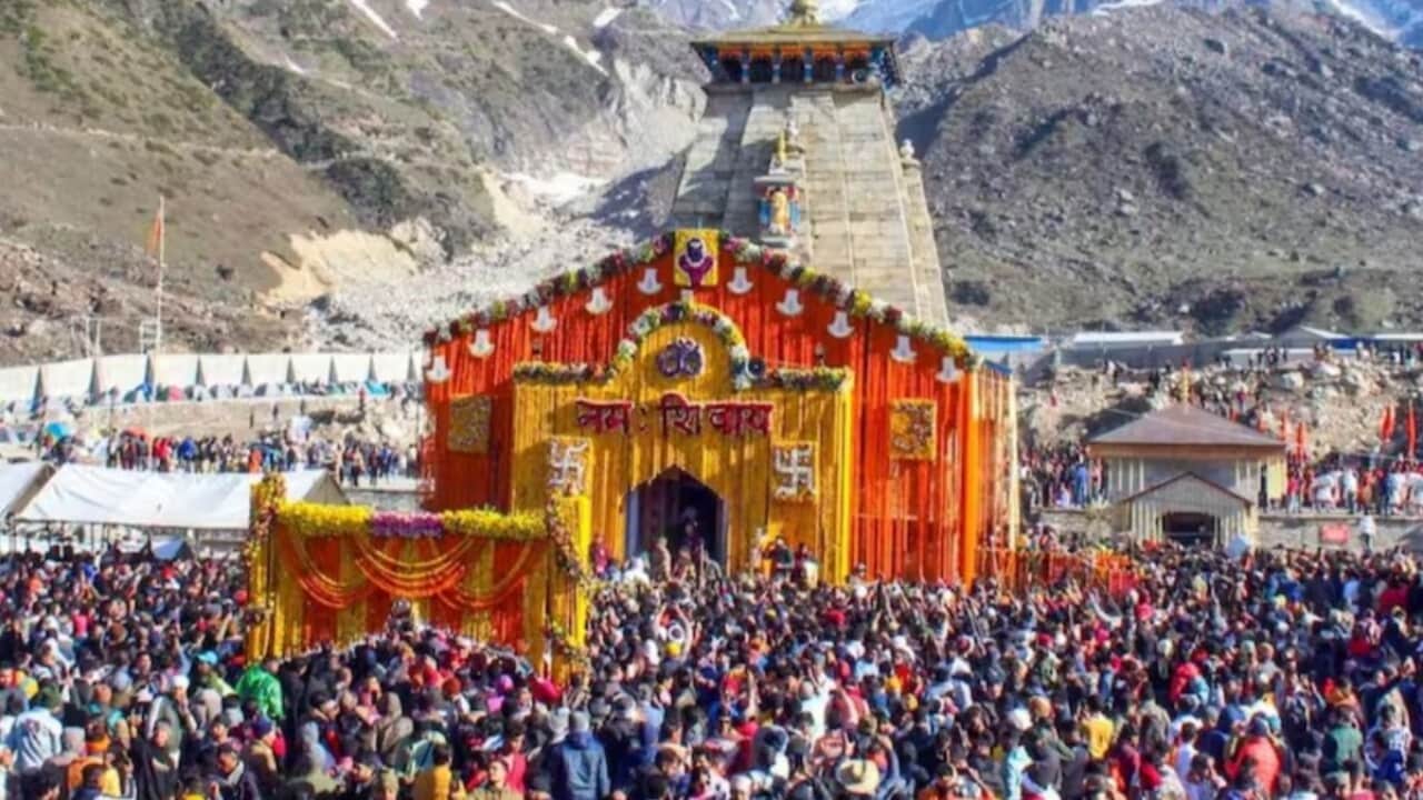 51 लाख से अधिक तीर्थयात्रियों ने की चार धाम यात्रा, केदारनाथ पहुंचे सबसे ज्यादा श्रद्धालु - badrinath temple closed char dham yatra 2025 record pilgrims uttarakhand cm ntcpbt - AajTak