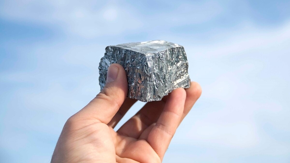 Rare Earth metal