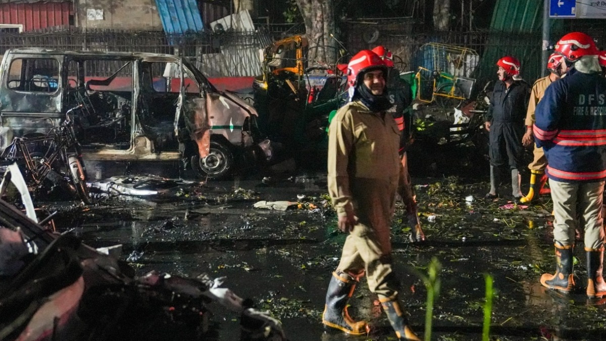 आज तक के स्टिंग ऑपरेशन से पोल खोली (Photo: PTI)