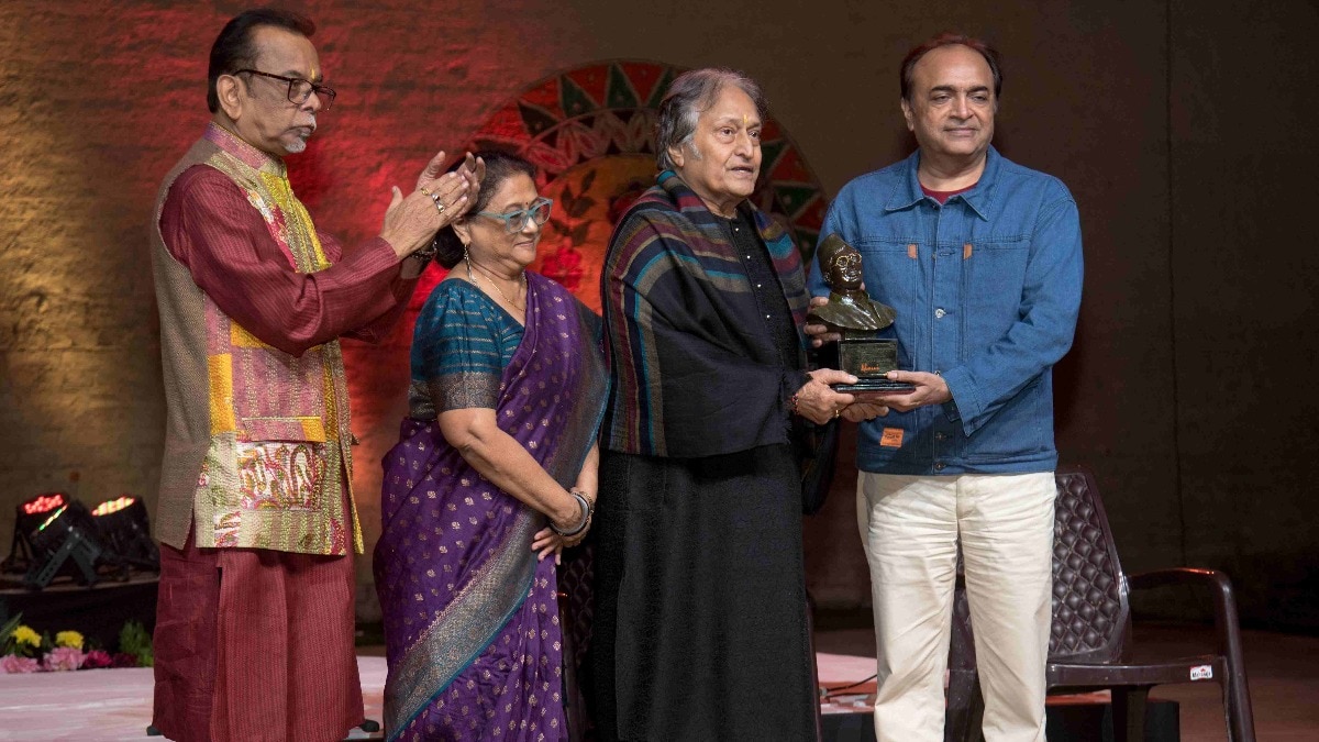 Dhwani Smriti Puruskar