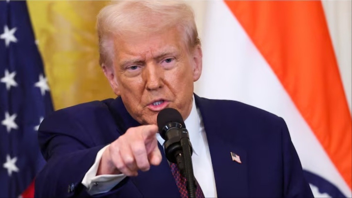 डोनाल्ड ट्रंप की प्रवास नीतियां और अधिक कठोर होती जा रही हैं (File Photo: Reuters)