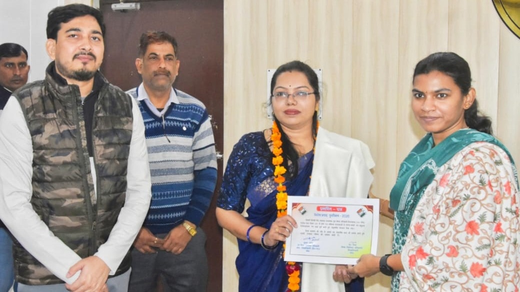 बांदा में 14 BLO हुए सम्मानित.(Photo: Siddhartha Gupta/ITG)