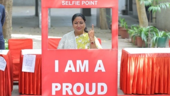 Delhi Municipal Corporation by-election Voting continues.