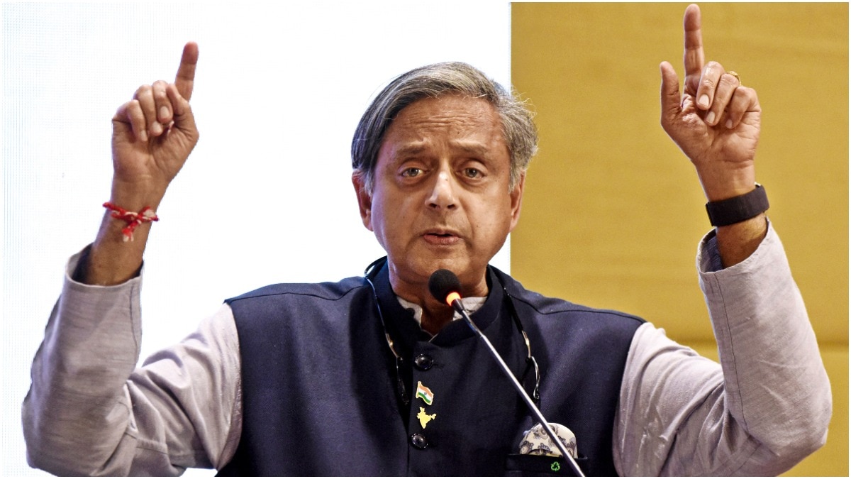  Shashi Tharoor, Lok Sabha MP from Thiruvananthapuram, was absent from the last two important meetings of the Congress party