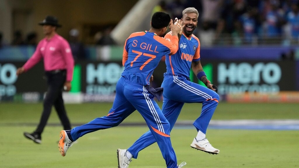 Hardik Pandya, Shubman Gill (AP Photo)