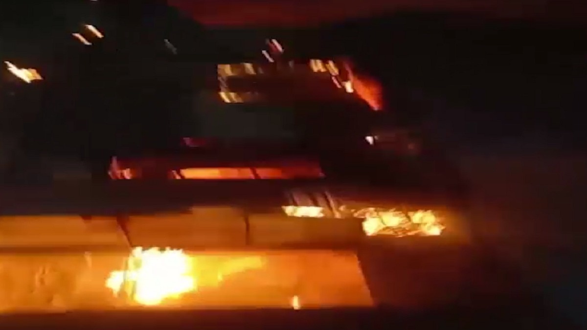 दिल्ली के वसंत विहार में रैनबसेरे में लगी आग, झुलसकर दो लोगों की मौत