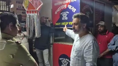 कार में कैश मिलने पर पुलिस ने शुरू की जांच