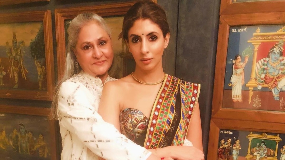 Jaya bachchan, Shweta bachchan