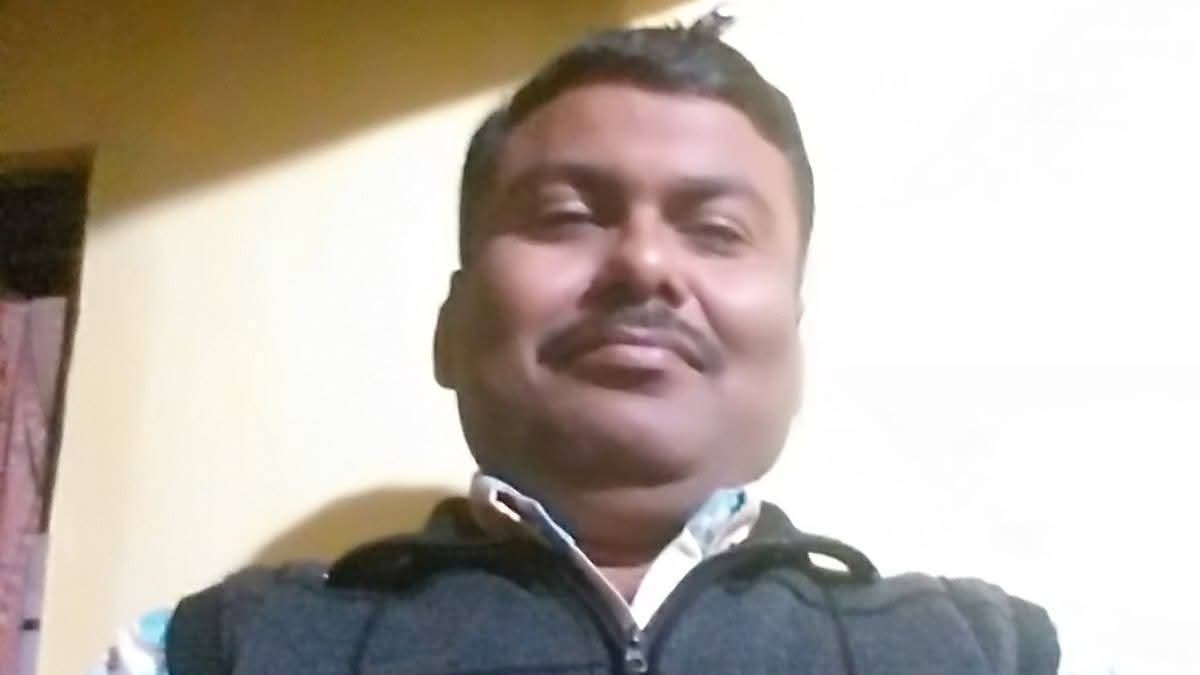 गोली लगने से मृत हेड कांस्टेबल पीके मिश्रा.(Photo:ITG)