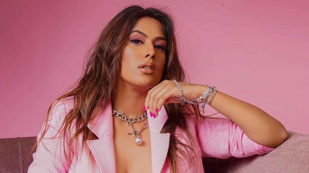 Nia Sharma affected due to indigo flight delays