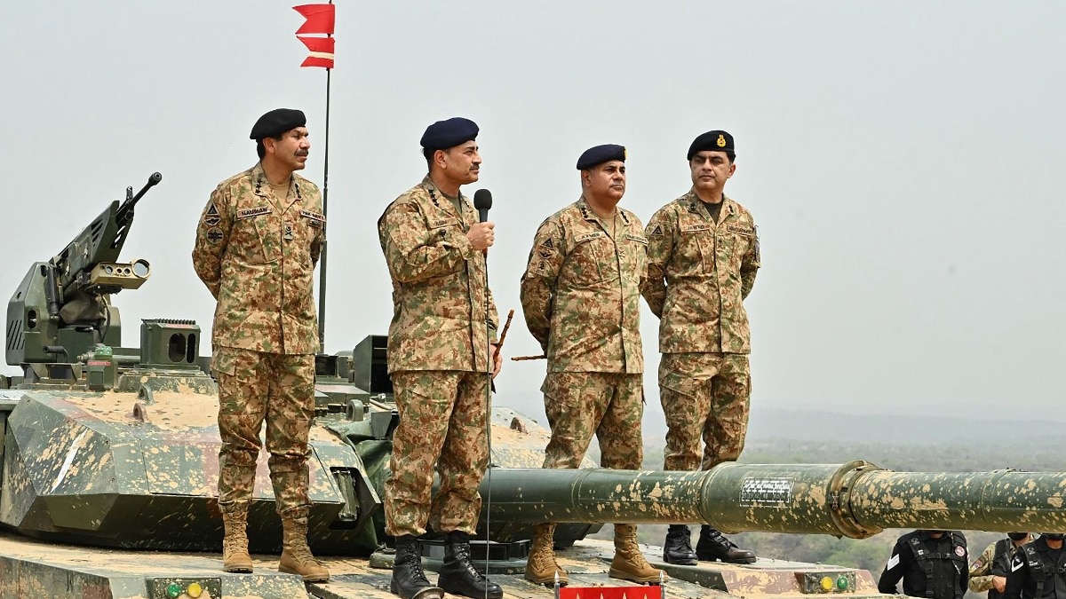 CDF ASIM MUNIR AND PAKISTAN ARMY