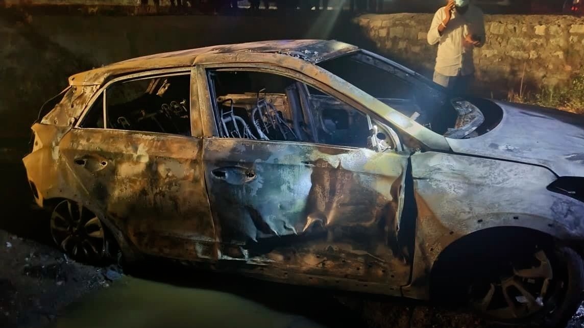 सड़क हादसे में SI की जलकर मौत. (Photo: Abdul Basheer/ITG)