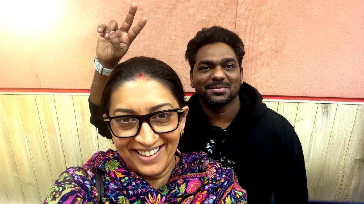 Smriti Irani with comedian Zakir Khan