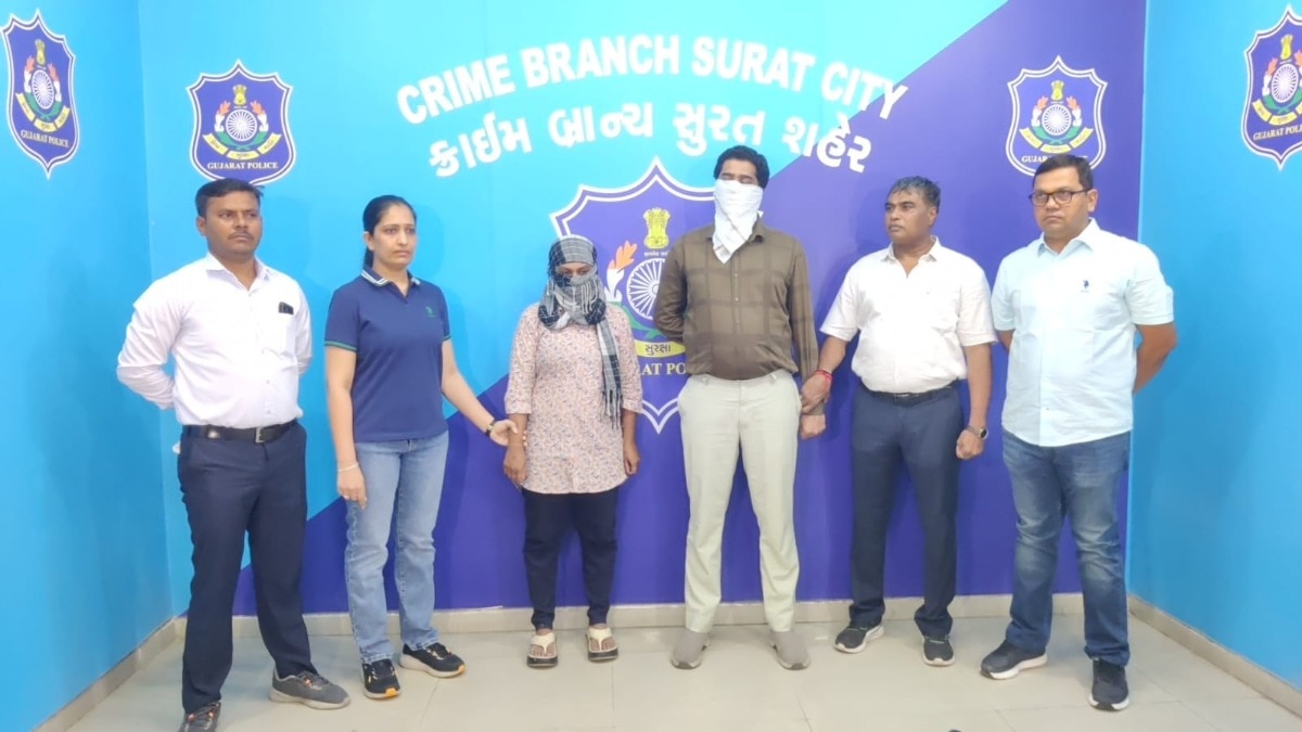 पुलिस की गिरफ्त में आरोपी.(Photo: Sanjay Singh J Rathod/ITG)