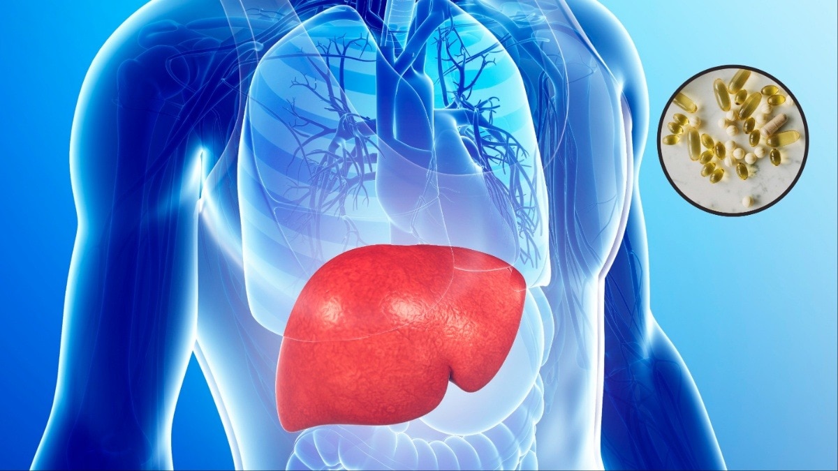 विटामिन D की कमी का असर पड़ सकता है फैटी लिवर पर! (Photo- Getty Image & Pixabay)