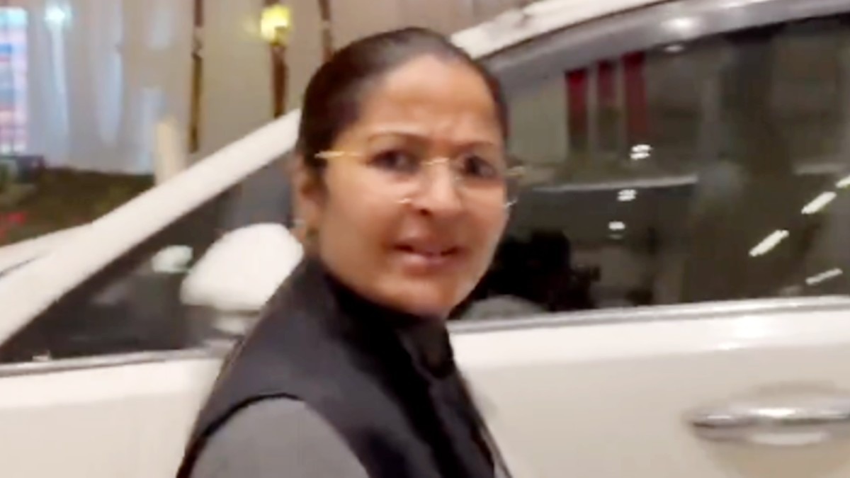 पत्रकारों के सवाल पर झल्लाईं राज्यमंत्री प्रतिमा बागरी.(Photo:Screengrab)