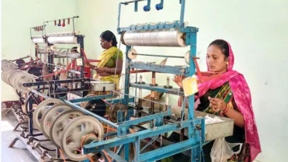 महिला एंव विकास मंत्रालय ने साल 2026 के लिए खास इंटर्नशिप की शुरुआत की है. (Photo: PTI)