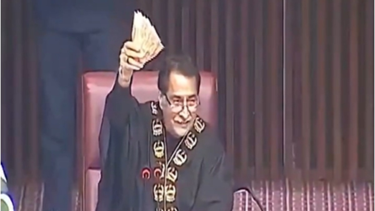 Pakistan Assembly viral video