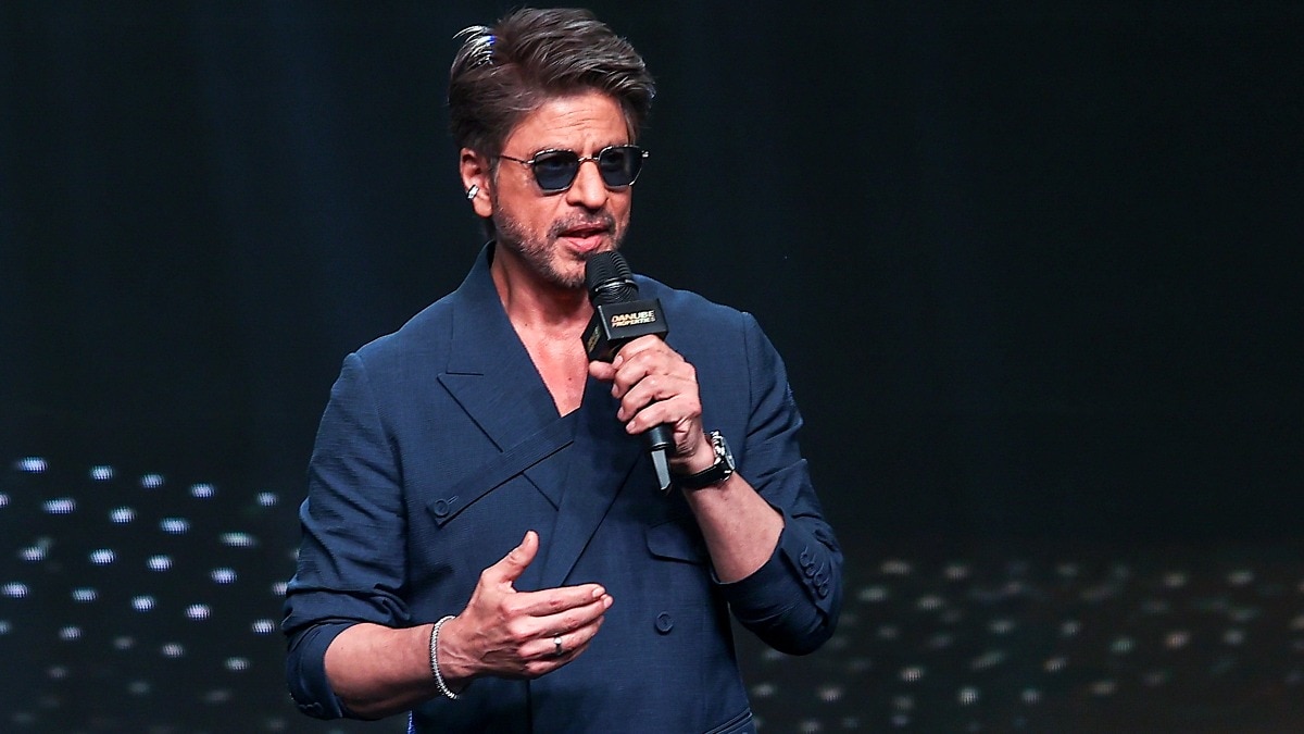 दुबई में शाहरुख के नाम पर बने बिल्डिंग के सारे ऑफिस एक दिन में बिके (Photo - PTI)