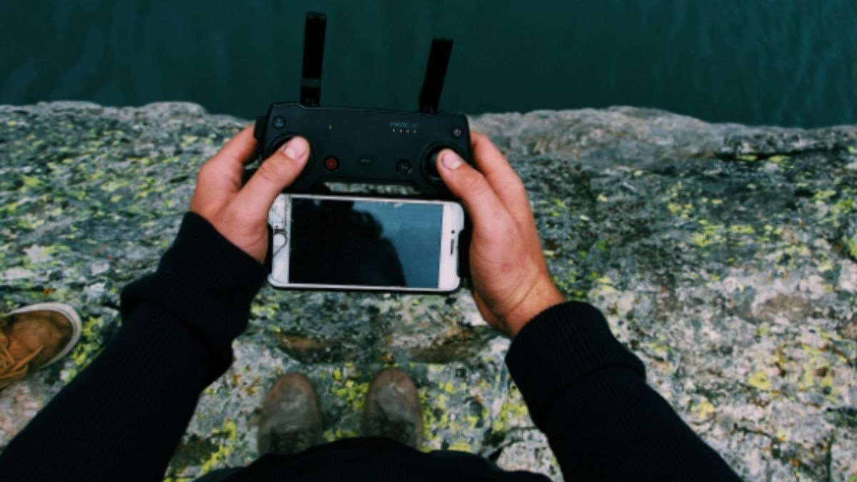 भारत में ड्रोन पायलट कैसे बनें? (Photo: Pexels)  